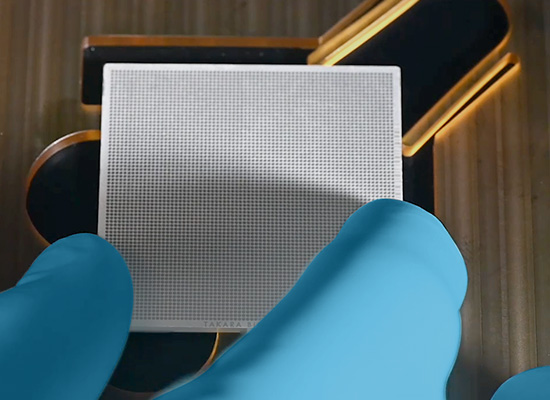 5,184-nanowell chip for single-cell analysis