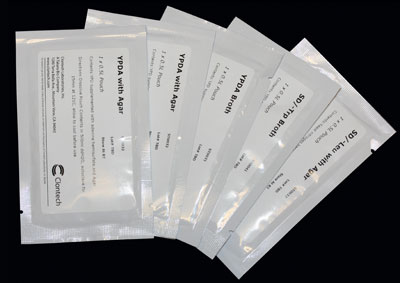 Yeast media pouches